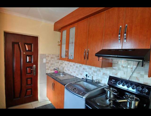 3 BEDROOM HOUSE FOR SALE IN DAWN PARK